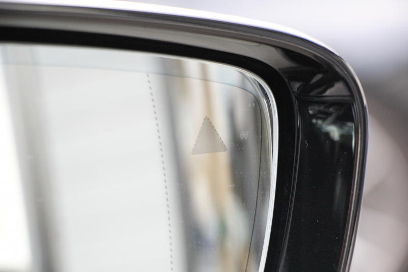 BMW 5シリーズ 530i ｴﾃﾞｨｼｮﾝﾐｯｼｮﾝｲﾝﾎﾟｯｼﾌﾞﾙ 特別仕様車 252馬力 ﾅｲﾄﾌﾞﾙｰﾚｻﾞｰ ｱﾀﾞﾌﾟﾃｨﾌﾞｻｽ ﾊｰﾏﾝｶｰﾄﾞﾝ HUD 追従ACC ｽﾃｱﾘﾝｸﾞｻﾎﾟｰﾄ ﾀｯﾁ画面HDDﾅﾋﾞTV LEDﾍｯﾄﾞﾗｲﾄ ｵｰﾄﾊｲﾋﾞｰﾑ 電動ﾄﾗﾝｸ 360度ｶﾒﾗ 全席ﾋｰﾀｰ 専用ﾌﾞﾗｯｸ19AW 2年保証