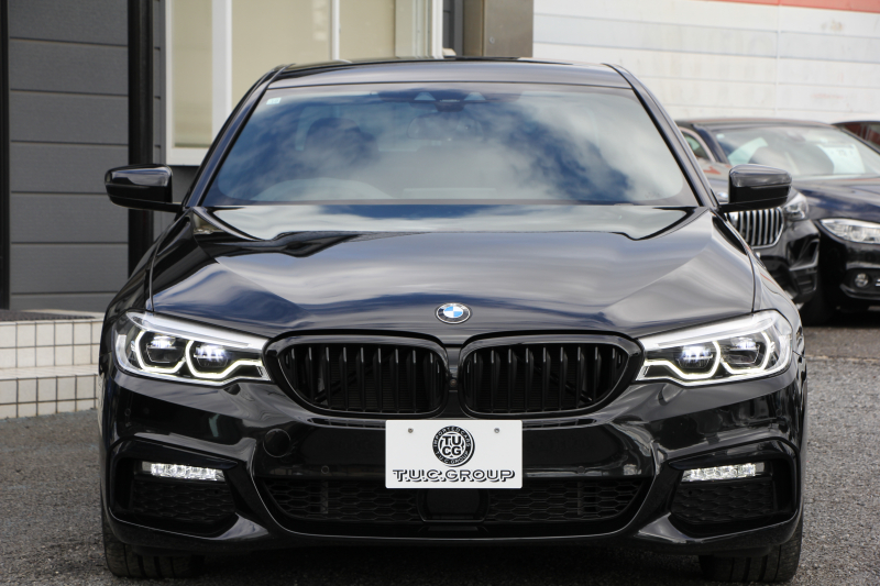 BMW 5シリーズ 530i ｴﾃﾞｨｼｮﾝﾐｯｼｮﾝｲﾝﾎﾟｯｼﾌﾞﾙ 特別仕様車 252馬力 ﾅｲﾄﾌﾞﾙｰﾚｻﾞｰ ｱﾀﾞﾌﾟﾃｨﾌﾞｻｽ ﾊｰﾏﾝｶｰﾄﾞﾝ HUD 追従ACC ｽﾃｱﾘﾝｸﾞｻﾎﾟｰﾄ ﾀｯﾁ画面HDDﾅﾋﾞTV LEDﾍｯﾄﾞﾗｲﾄ ｵｰﾄﾊｲﾋﾞｰﾑ 電動ﾄﾗﾝｸ 360度ｶﾒﾗ 全席ﾋｰﾀｰ 専用ﾌﾞﾗｯｸ19AW 2年保証