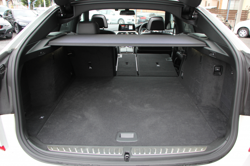 BMW 6シリーズ 630i ｸﾞﾗﾝﾂｰﾘｽﾓ Mｽﾎﾟｰﾂ ｾﾚｸﾄ&ｺﾝﾌｫｰﾄP ﾊﾟﾉﾗﾏｻﾝﾙｰﾌ 全席ﾋｰﾀｰ黒革 ﾌﾛﾝﾄﾏｯｻｰｼﾞ&ﾍﾞﾝﾁﾚｰｼｮﾝ ﾘｱ電動可倒調整 ﾊｰﾏﾝｶｰﾄﾞﾝｻﾗｳﾝﾄﾞ追従ACC HUD LEDﾍｯﾄﾞﾗｲﾄ 4ｿﾞｰﾝAC 360度ｶﾒﾗ ｿﾌﾄｸﾛｰｽﾞﾄﾞｱ ﾀｯﾁ画面HDDﾅﾋﾞ電動ﾄﾗﾝｸ 2年保証