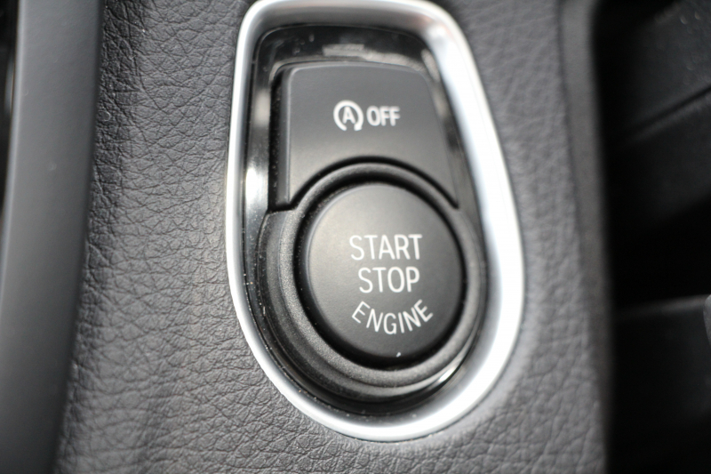 BMW 4シリーズ 420i ｸﾞﾗﾝｸｰﾍﾟMｽﾎﾟｰﾂ 中期 新ｴﾝｼﾞﾝ 追従ACC ﾚｰﾝﾁｪﾝｼﾞ警告 衝突軽減ﾌﾞﾚｰｷ 車線逸脱警告 歩行者警告 ﾀｯﾁﾊﾟｯﾄﾞ対応HDDﾅﾋﾞBｶﾒﾗ Bluetooth接続 電動ﾄﾗﾝｸ ｽﾏｰﾄｷｰ ﾊﾟﾄﾞﾙｼﾌﾄ 専用ｴｱﾛ 2年保証