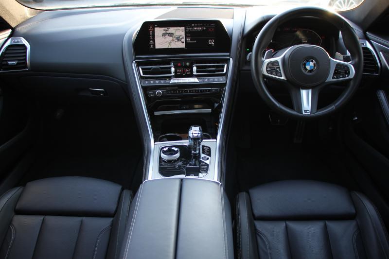 BMW 8シリーズ 840i ｸﾞﾗﾝｸｰﾍﾟMｽﾎﾟｰﾂ ﾊﾟﾉﾗﾏｻﾝﾙｰﾌ indiviﾒﾘﾉﾚｻﾞｰ ﾅｲﾄﾌﾞﾙｰ&ﾌﾞﾗｯｸﾚｻﾞｰ ﾚｰｻﾞｰﾗｲﾄ ｵﾌﾟｼｮﾝ20AW ﾊｰﾏﾝｶｰﾄﾞﾝｻｳﾝﾄﾞｸﾘｽﾀﾙﾌｨﾆｯｼｭ 360度ｶﾒﾗ 追従ACC HUD 全席ﾋｰﾀｰ ﾌﾛﾝﾄﾍﾞﾝﾁﾚｰｼｮﾝ ｿﾌﾄｸﾛｰｽﾞﾄﾞｱ 2年保証