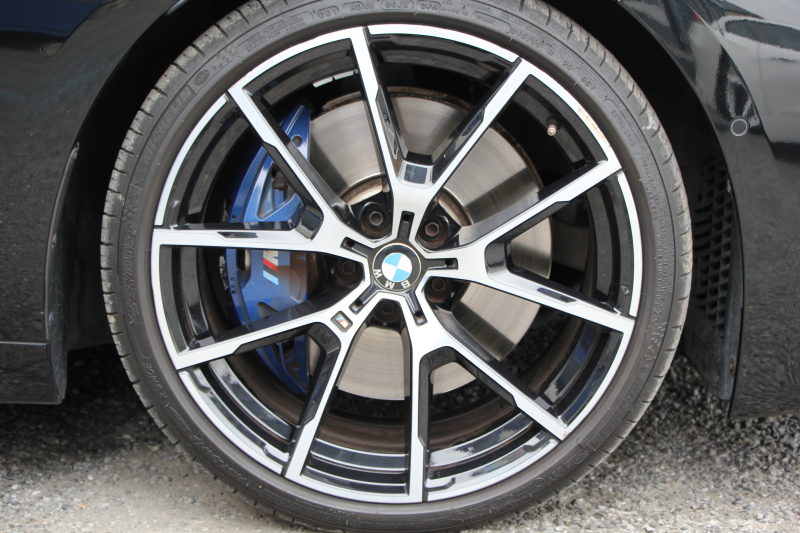 BMW 8シリーズ 840i ｸﾞﾗﾝｸｰﾍﾟMｽﾎﾟｰﾂ ﾊﾟﾉﾗﾏｻﾝﾙｰﾌ indiviﾒﾘﾉﾚｻﾞｰ ﾅｲﾄﾌﾞﾙｰ&ﾌﾞﾗｯｸﾚｻﾞｰ ﾚｰｻﾞｰﾗｲﾄ ｵﾌﾟｼｮﾝ20AW ﾊｰﾏﾝｶｰﾄﾞﾝｻｳﾝﾄﾞｸﾘｽﾀﾙﾌｨﾆｯｼｭ 360度ｶﾒﾗ 追従ACC HUD 全席ﾋｰﾀｰ ﾌﾛﾝﾄﾍﾞﾝﾁﾚｰｼｮﾝ ｿﾌﾄｸﾛｰｽﾞﾄﾞｱ 2年保証