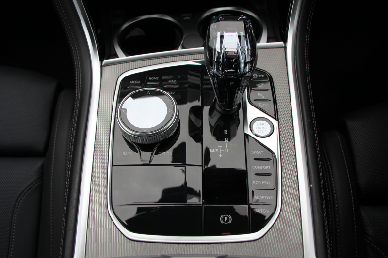 BMW 8シリーズ 840i ｸﾞﾗﾝｸｰﾍﾟMｽﾎﾟｰﾂ ﾊﾟﾉﾗﾏｻﾝﾙｰﾌ indiviﾒﾘﾉﾚｻﾞｰ ﾅｲﾄﾌﾞﾙｰ&ﾌﾞﾗｯｸﾚｻﾞｰ ﾚｰｻﾞｰﾗｲﾄ ｵﾌﾟｼｮﾝ20AW ﾊｰﾏﾝｶｰﾄﾞﾝｻｳﾝﾄﾞｸﾘｽﾀﾙﾌｨﾆｯｼｭ 360度ｶﾒﾗ 追従ACC HUD 全席ﾋｰﾀｰ ﾌﾛﾝﾄﾍﾞﾝﾁﾚｰｼｮﾝ ｿﾌﾄｸﾛｰｽﾞﾄﾞｱ 2年保証