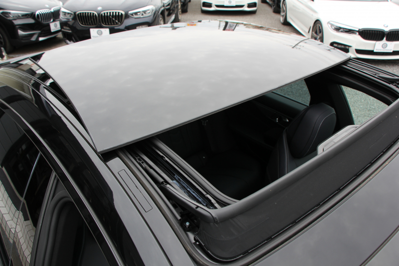 BMW 8シリーズ 840i ｸﾞﾗﾝｸｰﾍﾟMｽﾎﾟｰﾂ ﾊﾟﾉﾗﾏｻﾝﾙｰﾌ indiviﾒﾘﾉﾚｻﾞｰ ﾅｲﾄﾌﾞﾙｰ&ﾌﾞﾗｯｸﾚｻﾞｰ ﾚｰｻﾞｰﾗｲﾄ ｵﾌﾟｼｮﾝ20AW ﾊｰﾏﾝｶｰﾄﾞﾝｻｳﾝﾄﾞｸﾘｽﾀﾙﾌｨﾆｯｼｭ 360度ｶﾒﾗ 追従ACC HUD 全席ﾋｰﾀｰ ﾌﾛﾝﾄﾍﾞﾝﾁﾚｰｼｮﾝ ｿﾌﾄｸﾛｰｽﾞﾄﾞｱ 2年保証