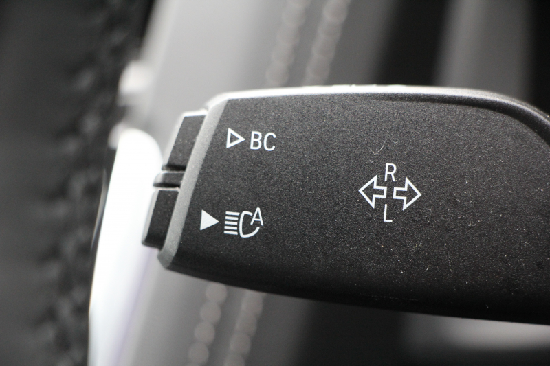 BMW 8シリーズ 840i ｸﾞﾗﾝｸｰﾍﾟMｽﾎﾟｰﾂ ﾊﾟﾉﾗﾏｻﾝﾙｰﾌ indiviﾒﾘﾉﾚｻﾞｰ ﾅｲﾄﾌﾞﾙｰ&ﾌﾞﾗｯｸﾚｻﾞｰ ﾚｰｻﾞｰﾗｲﾄ ｵﾌﾟｼｮﾝ20AW ﾊｰﾏﾝｶｰﾄﾞﾝｻｳﾝﾄﾞｸﾘｽﾀﾙﾌｨﾆｯｼｭ 360度ｶﾒﾗ 追従ACC HUD 全席ﾋｰﾀｰ ﾌﾛﾝﾄﾍﾞﾝﾁﾚｰｼｮﾝ ｿﾌﾄｸﾛｰｽﾞﾄﾞｱ 2年保証