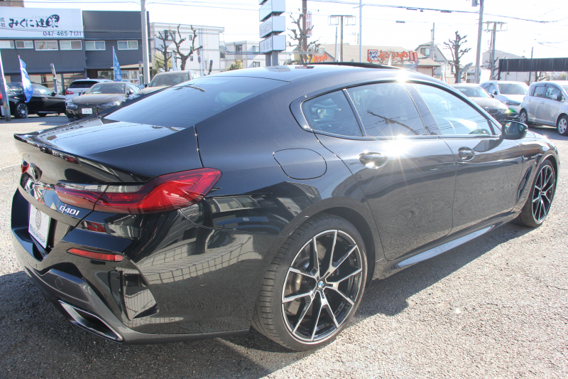 BMW 8シリーズ 840i ｸﾞﾗﾝｸｰﾍﾟMｽﾎﾟｰﾂ ﾊﾟﾉﾗﾏｻﾝﾙｰﾌ indiviﾒﾘﾉﾚｻﾞｰ ﾅｲﾄﾌﾞﾙｰ&ﾌﾞﾗｯｸﾚｻﾞｰ ﾚｰｻﾞｰﾗｲﾄ ｵﾌﾟｼｮﾝ20AW ﾊｰﾏﾝｶｰﾄﾞﾝｻｳﾝﾄﾞｸﾘｽﾀﾙﾌｨﾆｯｼｭ 360度ｶﾒﾗ 追従ACC HUD 全席ﾋｰﾀｰ ﾌﾛﾝﾄﾍﾞﾝﾁﾚｰｼｮﾝ ｿﾌﾄｸﾛｰｽﾞﾄﾞｱ 2年保証