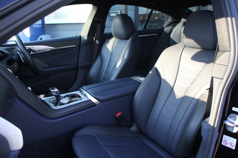 BMW 8シリーズ 840i ｸﾞﾗﾝｸｰﾍﾟMｽﾎﾟｰﾂ ﾊﾟﾉﾗﾏｻﾝﾙｰﾌ indiviﾒﾘﾉﾚｻﾞｰ ﾅｲﾄﾌﾞﾙｰ&ﾌﾞﾗｯｸﾚｻﾞｰ ﾚｰｻﾞｰﾗｲﾄ ｵﾌﾟｼｮﾝ20AW ﾊｰﾏﾝｶｰﾄﾞﾝｻｳﾝﾄﾞｸﾘｽﾀﾙﾌｨﾆｯｼｭ 360度ｶﾒﾗ 追従ACC HUD 全席ﾋｰﾀｰ ﾌﾛﾝﾄﾍﾞﾝﾁﾚｰｼｮﾝ ｿﾌﾄｸﾛｰｽﾞﾄﾞｱ 2年保証