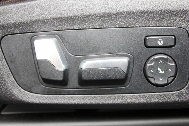 BMW X4 M40i ｾﾚｸﾄP ﾊﾟﾉﾗﾏｻﾝﾙｰﾌ 全席ﾋｰﾀｰ茶革 ﾊｰﾏﾝｶｰﾄﾞﾝｻｳﾝﾄﾞ360馬力 直6ﾀｰﾎﾞｱﾀﾞﾌﾟﾃｨﾌﾞMｻｽ Mspﾌﾞﾚｰｷ 液晶ﾒｰﾀｰ 360度ｶﾒﾗ ﾀｯﾁ画面HDDﾅﾋﾞTV LEDﾍｯﾄﾞﾗｲﾄ ｵｰﾄﾊｲﾋﾞｰﾑ 電動ﾄﾗﾝｸ 専用21AW&ﾃﾞﾌ 2年保証