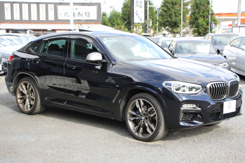 BMW X4 M40i ｾﾚｸﾄP ﾊﾟﾉﾗﾏｻﾝﾙｰﾌ 全席ﾋｰﾀｰ茶革 ﾊｰﾏﾝｶｰﾄﾞﾝｻｳﾝﾄﾞ360馬力 直6ﾀｰﾎﾞｱﾀﾞﾌﾟﾃｨﾌﾞMｻｽ Mspﾌﾞﾚｰｷ 液晶ﾒｰﾀｰ 360度ｶﾒﾗ ﾀｯﾁ画面HDDﾅﾋﾞTV LEDﾍｯﾄﾞﾗｲﾄ ｵｰﾄﾊｲﾋﾞｰﾑ 電動ﾄﾗﾝｸ 専用21AW&ﾃﾞﾌ 2年保証