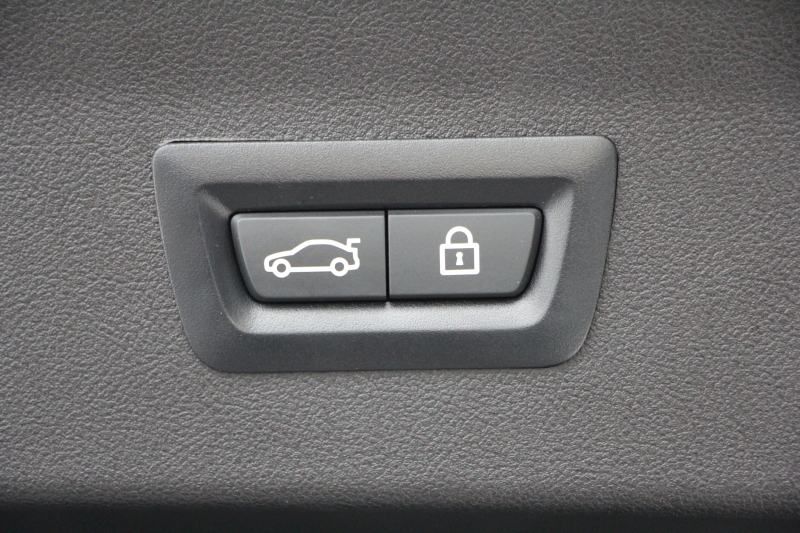 BMW X4 M40i ｾﾚｸﾄP ﾊﾟﾉﾗﾏｻﾝﾙｰﾌ 全席ﾋｰﾀｰ茶革 ﾊｰﾏﾝｶｰﾄﾞﾝｻｳﾝﾄﾞ360馬力 直6ﾀｰﾎﾞｱﾀﾞﾌﾟﾃｨﾌﾞMｻｽ Mspﾌﾞﾚｰｷ 液晶ﾒｰﾀｰ 360度ｶﾒﾗ ﾀｯﾁ画面HDDﾅﾋﾞTV LEDﾍｯﾄﾞﾗｲﾄ ｵｰﾄﾊｲﾋﾞｰﾑ 電動ﾄﾗﾝｸ 専用21AW&ﾃﾞﾌ 2年保証