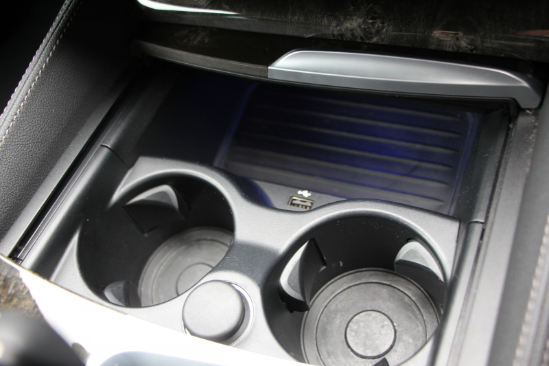 BMW 5シリーズ 530i ﾂｰﾘﾝｸﾞMｽﾎﾟｰﾂ ｾﾚｸﾄP 1ｵｰﾅ 型式変更後｢ABA-JT20｣ 252馬力 ﾊﾟﾉﾗﾏｻﾝﾙｰﾌ ﾊｰﾏﾝｶｰﾄﾞﾝ 4ｿﾞｰﾝｴｱｺﾝ 全席ﾋｰﾀｰ黒革 HUD 追従ACC ｽﾃｱﾘﾝｸﾞｻﾎﾟｰﾄ 変更後全面液晶ﾒｰﾀｰ ﾀｯﾁ画面HDDﾅﾋﾞTV 360度ｶﾒﾗ 2年保証