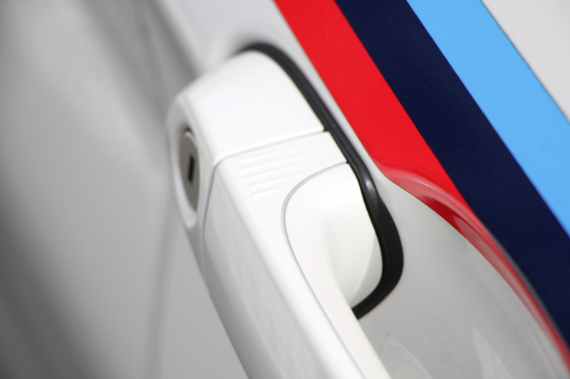 BMW 2シリーズ M235i ｸｰﾍﾟﾋｰﾀｰ黒革 326馬力 直6ﾀｰﾎﾞ8速AT 真珠色 N55ｴﾝｼﾞﾝ ｱﾀﾞﾌﾟﾃｨﾌﾞMｻｽ 衝突軽減ﾌﾞﾚｰｷ 車線逸脱警告 歩行者警告 ﾌﾞﾚｰｷ付ｸﾙｺﾝ HDDﾅﾋﾞBｶﾒﾗ&ﾘｱPDCｾﾝｻｰ Bluetooth接続 2ｿﾞｰﾝｴｱｺﾝ 2年保証