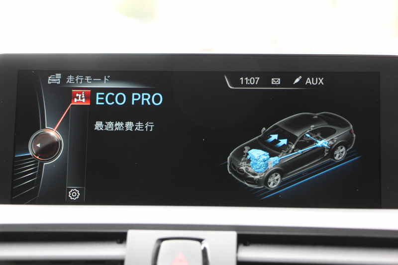 BMW 2シリーズ M235i ｸｰﾍﾟﾋｰﾀｰ黒革 326馬力 直6ﾀｰﾎﾞ8速AT 真珠色 N55ｴﾝｼﾞﾝ ｱﾀﾞﾌﾟﾃｨﾌﾞMｻｽ 衝突軽減ﾌﾞﾚｰｷ 車線逸脱警告 歩行者警告 ﾌﾞﾚｰｷ付ｸﾙｺﾝ HDDﾅﾋﾞBｶﾒﾗ&ﾘｱPDCｾﾝｻｰ Bluetooth接続 2ｿﾞｰﾝｴｱｺﾝ 2年保証