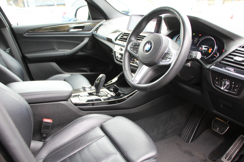 BMW X3 Xdrive20d Mｽﾎﾟｰﾂ ﾊｲﾗｲﾝ 全席ﾋｰﾀｰ黒革 ﾗﾝﾊﾞｰｻﾎﾟｰﾄ HUD ﾘｱｼｰﾄ可倒調整 LEDﾍｯﾄﾞﾗｲﾄ ｵｰﾄﾊｲﾋﾞｰﾑ ﾀｯﾁﾊﾟﾈﾙ対応HDDﾅﾋﾞTV ﾜｲﾔﾚｽ充電 液晶ﾒｰﾀｰ 360度ｶﾒﾗ ｽﾃｱﾘﾝｸﾞｻﾎﾟｰﾄ 追従ACC 電動ﾄﾗﾝｸ ﾊﾟﾄﾞﾙｼﾌﾄ ｵﾌﾟｼｮﾝ20AW 2年保証