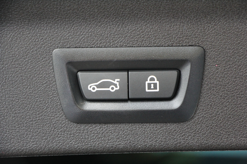 BMW X3 Xdrive20d Mｽﾎﾟｰﾂ ﾊｲﾗｲﾝ 全席ﾋｰﾀｰ黒革 ﾗﾝﾊﾞｰｻﾎﾟｰﾄ HUD ﾘｱｼｰﾄ可倒調整 LEDﾍｯﾄﾞﾗｲﾄ ｵｰﾄﾊｲﾋﾞｰﾑ ﾀｯﾁﾊﾟﾈﾙ対応HDDﾅﾋﾞTV ﾜｲﾔﾚｽ充電 液晶ﾒｰﾀｰ 360度ｶﾒﾗ ｽﾃｱﾘﾝｸﾞｻﾎﾟｰﾄ 追従ACC 電動ﾄﾗﾝｸ ﾊﾟﾄﾞﾙｼﾌﾄ ｵﾌﾟｼｮﾝ20AW 2年保証