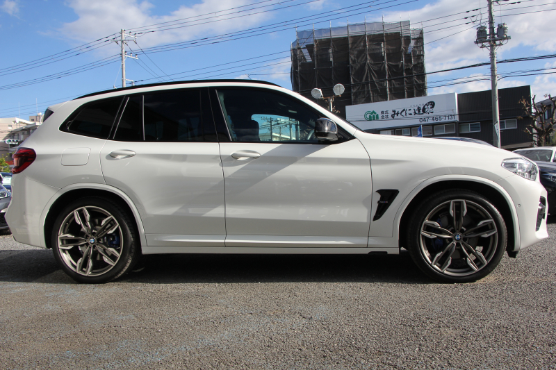 BMW X3 M40d ｾﾚｸﾄP 326馬力 3.0Lﾃﾞｨｰｾﾞﾙﾀｰﾎﾞﾊﾟﾉﾗﾏｻﾝﾙｰﾌ 全席ﾋｰﾀｰ黒革  ﾊｰﾏﾝｶｰﾄﾞﾝｻｳﾝﾄﾞHUD ﾘｱｼｰﾄ可倒調整 専用21AW Mｽﾎﾟｰﾂﾃﾞﾌ&ﾌﾞﾚｰｷ 追従ACC ｽﾃｱﾘﾝｸﾞｻﾎﾟｰﾄ ﾀｯﾁ画面HDDﾅﾋﾞTV 360度ｶﾒﾗ ｱﾝﾋﾞｴﾝﾄﾗｲﾄ 電動ﾄﾗﾝｸ 2年保証