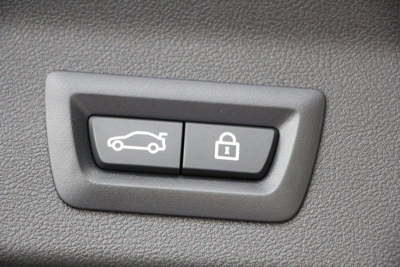 BMW X3 M40d ｾﾚｸﾄP 326馬力 3.0Lﾃﾞｨｰｾﾞﾙﾀｰﾎﾞﾊﾟﾉﾗﾏｻﾝﾙｰﾌ 全席ﾋｰﾀｰ黒革  ﾊｰﾏﾝｶｰﾄﾞﾝｻｳﾝﾄﾞHUD ﾘｱｼｰﾄ可倒調整 専用21AW Mｽﾎﾟｰﾂﾃﾞﾌ&ﾌﾞﾚｰｷ 追従ACC ｽﾃｱﾘﾝｸﾞｻﾎﾟｰﾄ ﾀｯﾁ画面HDDﾅﾋﾞTV 360度ｶﾒﾗ ｱﾝﾋﾞｴﾝﾄﾗｲﾄ 電動ﾄﾗﾝｸ 2年保証