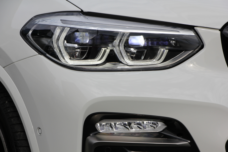 BMW X3 M40d ｾﾚｸﾄP 326馬力 3.0Lﾃﾞｨｰｾﾞﾙﾀｰﾎﾞﾊﾟﾉﾗﾏｻﾝﾙｰﾌ 全席ﾋｰﾀｰ黒革  ﾊｰﾏﾝｶｰﾄﾞﾝｻｳﾝﾄﾞHUD ﾘｱｼｰﾄ可倒調整 専用21AW Mｽﾎﾟｰﾂﾃﾞﾌ&ﾌﾞﾚｰｷ 追従ACC ｽﾃｱﾘﾝｸﾞｻﾎﾟｰﾄ ﾀｯﾁ画面HDDﾅﾋﾞTV 360度ｶﾒﾗ ｱﾝﾋﾞｴﾝﾄﾗｲﾄ 電動ﾄﾗﾝｸ 2年保証