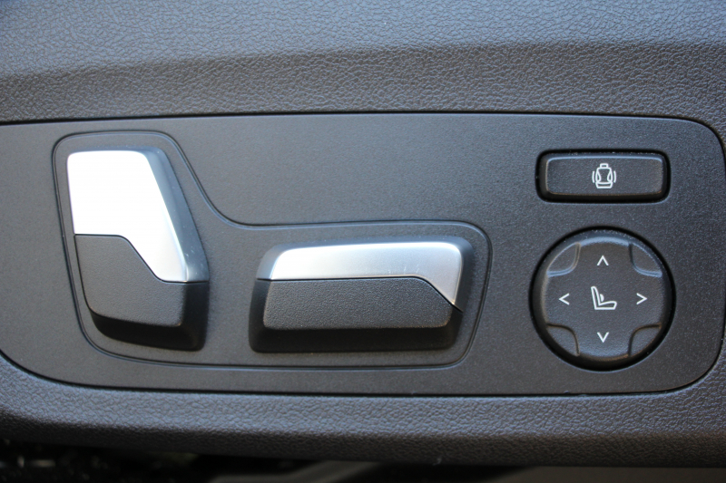 BMW X3 M40d ｾﾚｸﾄP 326馬力 3.0Lﾃﾞｨｰｾﾞﾙﾀｰﾎﾞﾊﾟﾉﾗﾏｻﾝﾙｰﾌ 全席ﾋｰﾀｰ黒革  ﾊｰﾏﾝｶｰﾄﾞﾝｻｳﾝﾄﾞHUD ﾘｱｼｰﾄ可倒調整 専用21AW Mｽﾎﾟｰﾂﾃﾞﾌ&ﾌﾞﾚｰｷ 追従ACC ｽﾃｱﾘﾝｸﾞｻﾎﾟｰﾄ ﾀｯﾁ画面HDDﾅﾋﾞTV 360度ｶﾒﾗ ｱﾝﾋﾞｴﾝﾄﾗｲﾄ 電動ﾄﾗﾝｸ 2年保証