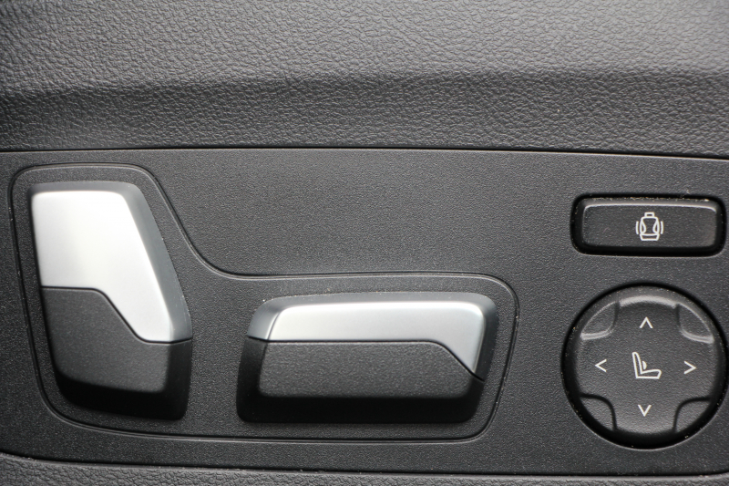 BMW X3 Xdrive20d Mｽﾎﾟｰﾂ ﾊｲﾗｲﾝ 中期 新型式3DA-UZ20 NEWｲﾝﾃﾘｱ 全席ﾋｰﾀｰ黒革 1ｵｰﾅ BMWﾗｲﾌﾞｺｯｸﾋﾟｯﾄﾞｱｯﾌﾟﾙｶｰﾌﾟﾚｲ 変更後ﾀｯﾁ画面対応HDDﾅﾋﾞﾘｱｼｰﾄ可倒調整 LEDﾍｯﾄﾞﾗｲﾄ ｵｰﾄﾊｲﾋﾞｰﾑ 360度ｶﾒﾗ 電動ﾘｱｹﾞｰﾄ 2年保証