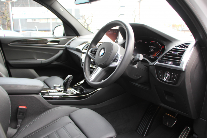 BMW X3 Xdrive20d Mｽﾎﾟｰﾂ ﾊｲﾗｲﾝ 中期 新型式3DA-UZ20 NEWｲﾝﾃﾘｱ 全席ﾋｰﾀｰ黒革 1ｵｰﾅ BMWﾗｲﾌﾞｺｯｸﾋﾟｯﾄﾞｱｯﾌﾟﾙｶｰﾌﾟﾚｲ 変更後ﾀｯﾁ画面対応HDDﾅﾋﾞﾘｱｼｰﾄ可倒調整 LEDﾍｯﾄﾞﾗｲﾄ ｵｰﾄﾊｲﾋﾞｰﾑ 360度ｶﾒﾗ 電動ﾘｱｹﾞｰﾄ 2年保証