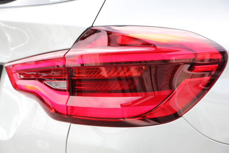 BMW X3 Xdrive20d Mｽﾎﾟｰﾂ ﾊｲﾗｲﾝ 中期 新型式3DA-UZ20 NEWｲﾝﾃﾘｱ 全席ﾋｰﾀｰ黒革 1ｵｰﾅ BMWﾗｲﾌﾞｺｯｸﾋﾟｯﾄﾞｱｯﾌﾟﾙｶｰﾌﾟﾚｲ 変更後ﾀｯﾁ画面対応HDDﾅﾋﾞﾘｱｼｰﾄ可倒調整 LEDﾍｯﾄﾞﾗｲﾄ ｵｰﾄﾊｲﾋﾞｰﾑ 360度ｶﾒﾗ 電動ﾘｱｹﾞｰﾄ 2年保証