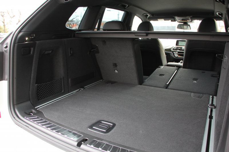 BMW X3 Xdrive20d Mｽﾎﾟｰﾂ ﾊｲﾗｲﾝ 中期 新型式3DA-UZ20 NEWｲﾝﾃﾘｱ 全席ﾋｰﾀｰ黒革 1ｵｰﾅ BMWﾗｲﾌﾞｺｯｸﾋﾟｯﾄﾞｱｯﾌﾟﾙｶｰﾌﾟﾚｲ 変更後ﾀｯﾁ画面対応HDDﾅﾋﾞﾘｱｼｰﾄ可倒調整 LEDﾍｯﾄﾞﾗｲﾄ ｵｰﾄﾊｲﾋﾞｰﾑ 360度ｶﾒﾗ 電動ﾘｱｹﾞｰﾄ 2年保証