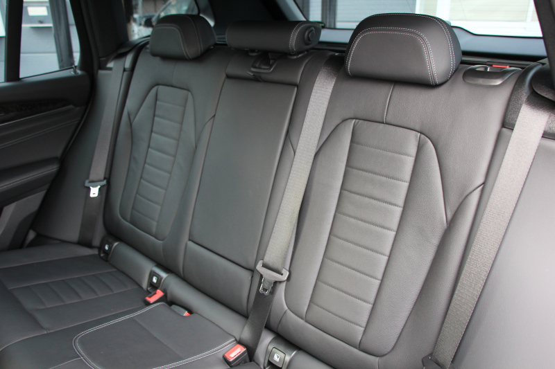 BMW X3 Xdrive20d Mｽﾎﾟｰﾂ ﾊｲﾗｲﾝ 中期 新型式3DA-UZ20 NEWｲﾝﾃﾘｱ 全席ﾋｰﾀｰ黒革 1ｵｰﾅ BMWﾗｲﾌﾞｺｯｸﾋﾟｯﾄﾞｱｯﾌﾟﾙｶｰﾌﾟﾚｲ 変更後ﾀｯﾁ画面対応HDDﾅﾋﾞﾘｱｼｰﾄ可倒調整 LEDﾍｯﾄﾞﾗｲﾄ ｵｰﾄﾊｲﾋﾞｰﾑ 360度ｶﾒﾗ 電動ﾘｱｹﾞｰﾄ 2年保証