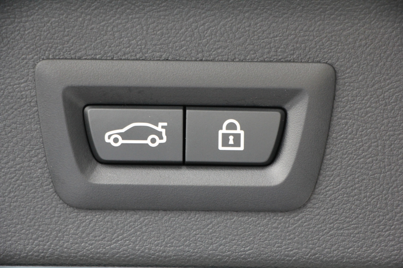 BMW X3 Xdrive20d Mｽﾎﾟｰﾂ ﾊｲﾗｲﾝ 中期 新型式3DA-UZ20 NEWｲﾝﾃﾘｱ 全席ﾋｰﾀｰ黒革 1ｵｰﾅ BMWﾗｲﾌﾞｺｯｸﾋﾟｯﾄﾞｱｯﾌﾟﾙｶｰﾌﾟﾚｲ 変更後ﾀｯﾁ画面対応HDDﾅﾋﾞﾘｱｼｰﾄ可倒調整 LEDﾍｯﾄﾞﾗｲﾄ ｵｰﾄﾊｲﾋﾞｰﾑ 360度ｶﾒﾗ 電動ﾘｱｹﾞｰﾄ 2年保証