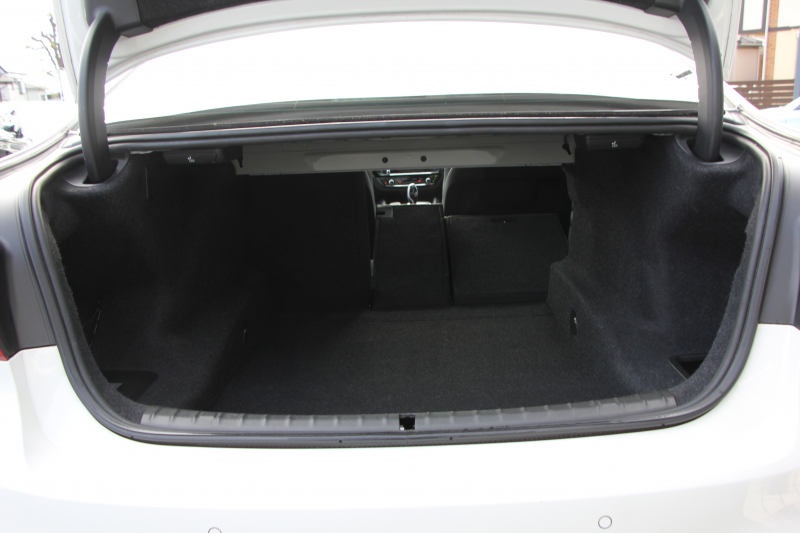 BMW 5シリーズ 523d Mｽﾎﾟｰﾂ ﾊｲﾗｲﾝ 全席ﾋｰﾀｰ黒革 HUD ｶﾀﾛｸﾞ燃費21.5km/L 追従ACC ｽﾃｱﾘﾝｸﾞｻﾎﾟｰﾄ LEDﾍｯﾄﾞﾗｲﾄ ｵｰﾄﾊｲﾋﾞｰﾑ 液晶ﾒｰﾀｰ 360度ｶﾒﾗ ﾀｯﾁ画面HDDﾅﾋﾞTV 専用ｴｱﾛ 19AW 電動ﾄﾗﾝｸ ｽﾏｰﾄｷｰ ﾊﾟﾄﾞﾙｼﾌﾄ 2年保証