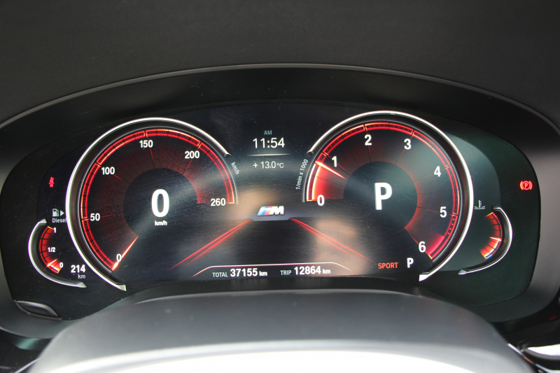 BMW 5シリーズ 523d Mｽﾎﾟｰﾂ ﾊｲﾗｲﾝ 全席ﾋｰﾀｰ黒革 HUD ｶﾀﾛｸﾞ燃費21.5km/L 追従ACC ｽﾃｱﾘﾝｸﾞｻﾎﾟｰﾄ LEDﾍｯﾄﾞﾗｲﾄ ｵｰﾄﾊｲﾋﾞｰﾑ 液晶ﾒｰﾀｰ 360度ｶﾒﾗ ﾀｯﾁ画面HDDﾅﾋﾞTV 専用ｴｱﾛ 19AW 電動ﾄﾗﾝｸ ｽﾏｰﾄｷｰ ﾊﾟﾄﾞﾙｼﾌﾄ 2年保証