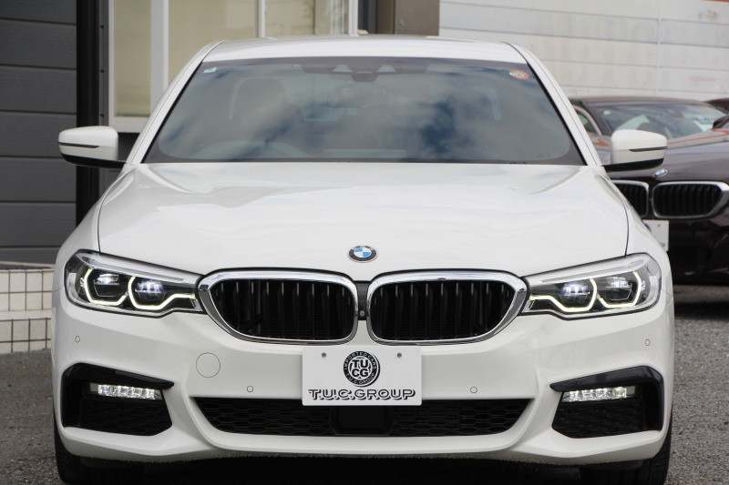 BMW 5シリーズ 523d Mｽﾎﾟｰﾂ ﾊｲﾗｲﾝ 全席ﾋｰﾀｰ黒革 HUD ｶﾀﾛｸﾞ燃費21.5km/L 追従ACC ｽﾃｱﾘﾝｸﾞｻﾎﾟｰﾄ LEDﾍｯﾄﾞﾗｲﾄ ｵｰﾄﾊｲﾋﾞｰﾑ 液晶ﾒｰﾀｰ 360度ｶﾒﾗ ﾀｯﾁ画面HDDﾅﾋﾞTV 専用ｴｱﾛ 19AW 電動ﾄﾗﾝｸ ｽﾏｰﾄｷｰ ﾊﾟﾄﾞﾙｼﾌﾄ 2年保証