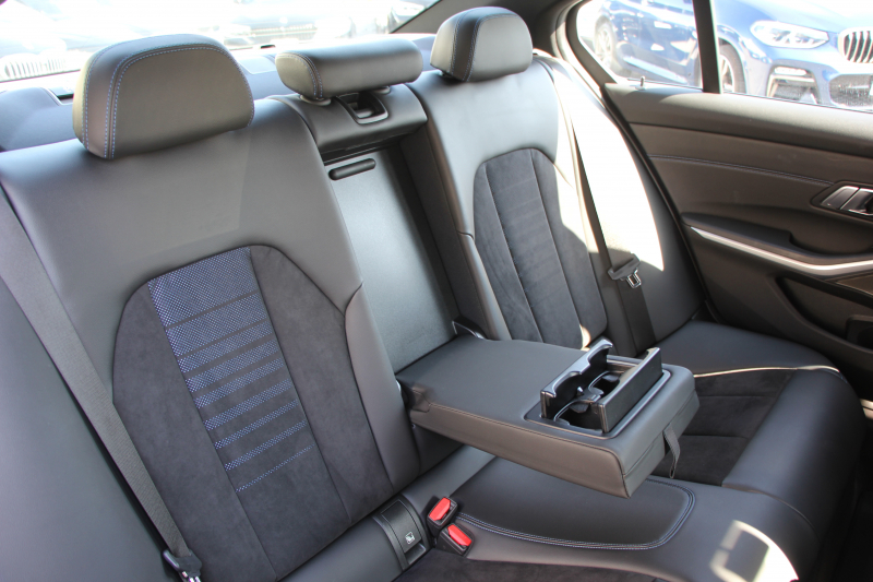 BMW 3シリーズ 320i Mｽﾎﾟｰﾂ ｲﾉﾍﾞｰｼｮﾝP ﾌｧｽﾄﾄﾗｯｸP ｻｳﾝﾄﾞP ｺﾝﾌｫｰﾄP Pｱｼｽﾄﾌﾟﾗｽ ﾚｰｻﾞｰﾗｲﾄ ｱﾀﾞﾌﾟﾃｨﾌﾞMｻｽ ﾊｰﾏﾝｶｰﾄﾞﾝｻｳﾝﾄﾞﾌﾙｾｸﾞTV HUD 360度ｶﾒﾗ ｼﾞｪｽﾁｬｰC Mspﾌﾞﾚｰｷ 19AW 追従ACC ｽﾃｱﾘﾝｸﾞｻﾎﾟｰﾄ ｼｰﾄﾋｰﾀｰ ｶｰﾌﾟﾚｲ 2年保証