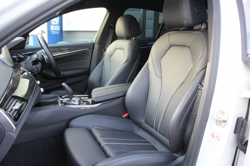 BMW 5シリーズ 523i Mｽﾎﾟｰﾂ ﾊｲﾗｲﾝ ｲﾉﾍﾞｰｼｮﾝP ｻﾝﾙｰﾌ 全席ﾋｰﾀｰ黒革 ﾃﾞｨｽﾌﾟﾚｲｷｰ HUD ｼﾞｪｽﾁｬｰC ﾜｲﾔﾚｽ充電 追従ACC ｽﾃｱﾘﾝｸﾞｻﾎﾟｰﾄ ﾀｯﾁ画面HDDﾅﾋﾞTV LEDﾍｯﾄﾞﾗｲﾄ ｵｰﾄﾊｲﾋﾞｰﾑ 360度ｶﾒﾗ 19AW 電動ﾄﾗﾝｸ 2年保証