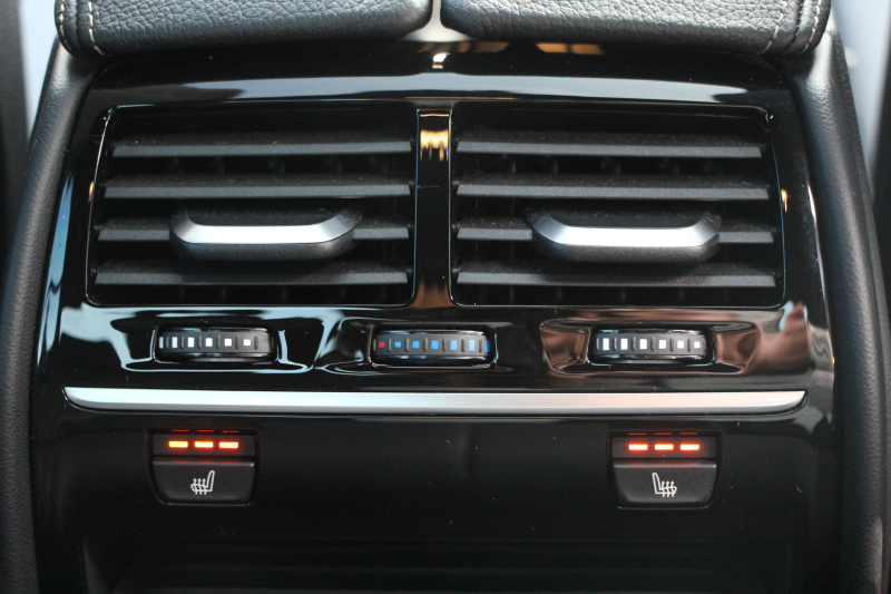 BMW 5シリーズ 523i Mｽﾎﾟｰﾂ ﾊｲﾗｲﾝ ｲﾉﾍﾞｰｼｮﾝP ｻﾝﾙｰﾌ 全席ﾋｰﾀｰ黒革 ﾃﾞｨｽﾌﾟﾚｲｷｰ HUD ｼﾞｪｽﾁｬｰC ﾜｲﾔﾚｽ充電 追従ACC ｽﾃｱﾘﾝｸﾞｻﾎﾟｰﾄ ﾀｯﾁ画面HDDﾅﾋﾞTV LEDﾍｯﾄﾞﾗｲﾄ ｵｰﾄﾊｲﾋﾞｰﾑ 360度ｶﾒﾗ 19AW 電動ﾄﾗﾝｸ 2年保証