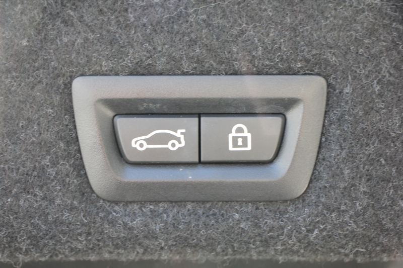 BMW 5シリーズ 523d ｴﾃﾞｨｼｮﾝﾐｯｼｮﾝｲﾝﾎﾟｯｼﾌﾞﾙ 特別仕様車 ﾊｰﾏﾝｶｰﾄﾞﾝｻﾗｳﾝﾄﾞHUD 専用ﾌﾞﾗｯｸ19AW ﾌﾞﾗｯｸｷﾄﾞﾆｰｸﾞﾘﾙ 追従ACC ｽﾃｱﾘﾝｸﾞｻﾎﾟｰﾄ 360度ｶﾒﾗ Pｱｼｽﾄ ﾀｯﾁ画面HDDﾅﾋﾞTV LEDﾍｯﾄﾞﾗｲﾄ ｵｰﾄﾊｲﾋﾞｰﾑ 電動ﾄﾗﾝｸ 2年保証