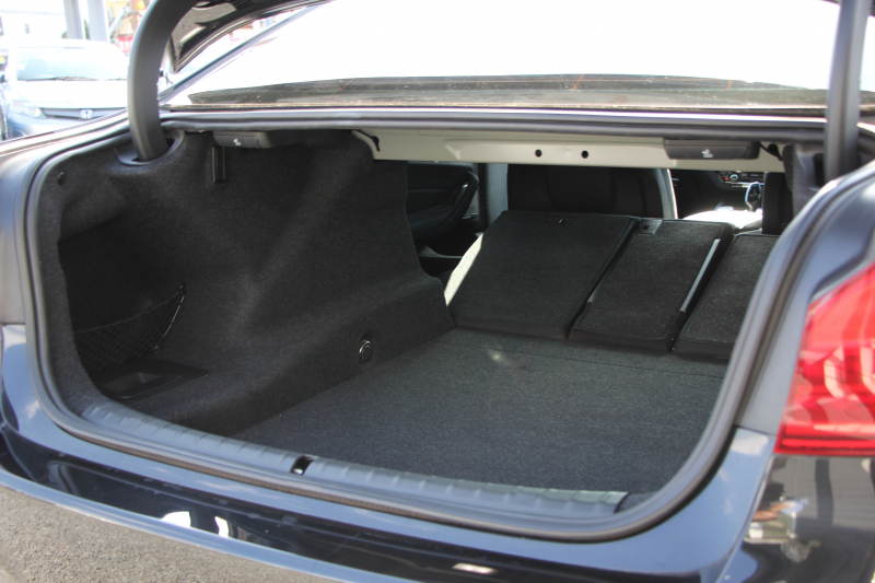 BMW 5シリーズ 523d ｴﾃﾞｨｼｮﾝﾐｯｼｮﾝｲﾝﾎﾟｯｼﾌﾞﾙ 特別仕様車 ﾊｰﾏﾝｶｰﾄﾞﾝｻﾗｳﾝﾄﾞHUD 専用ﾌﾞﾗｯｸ19AW ﾌﾞﾗｯｸｷﾄﾞﾆｰｸﾞﾘﾙ 追従ACC ｽﾃｱﾘﾝｸﾞｻﾎﾟｰﾄ 360度ｶﾒﾗ Pｱｼｽﾄ ﾀｯﾁ画面HDDﾅﾋﾞTV LEDﾍｯﾄﾞﾗｲﾄ ｵｰﾄﾊｲﾋﾞｰﾑ 電動ﾄﾗﾝｸ 2年保証