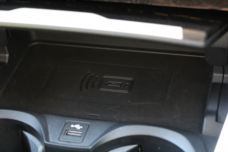 BMW 3シリーズ 320i Mｽﾎﾟｰﾂ ﾃﾞﾋﾞｭｰ&ｺﾝﾌｫｰﾄP ﾋｰﾀｰ黒革 専用ﾌﾞﾙｰｽﾃｯﾁ 19AW 追従ACC ｽﾃｱﾘﾝｸﾞｻﾎﾟｰﾄ LEDﾍｯﾄﾞﾗｲﾄ ｵｰﾄﾊｲﾋﾞｰﾑ 電動ﾄﾗﾝｸ ｱｯﾌﾟﾙｶｰﾌﾟﾚｲ ﾀｯﾁ画面HDDﾅﾋﾞﾜｲﾔﾚｽ充電 Hi-fiｽﾋﾟｰｶｰ Pｱｼｽﾄ 専用ｴｱﾛ 2年保証