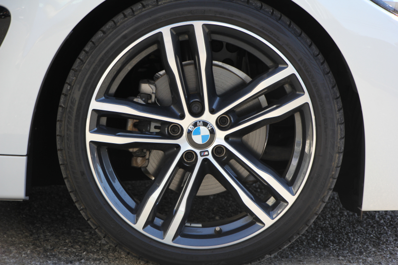 BMW 4シリーズ 420i ｸｰﾍﾟMｽﾎﾟｰﾂ LCI後期 1ｵｰﾅ ﾌｪｲｽﾘﾌﾄ後 ﾅｲﾄﾌﾞﾙｰﾚｻﾞｰ ｼｰﾄﾋｰﾀｰ 追従ACC LEDﾍｯﾄﾞﾗｲﾄ ｵﾌﾟｼｮﾝ19AW HDDﾅﾋﾞTV Bｶﾒﾗ ｽﾏｰﾄｷｰ 液晶ﾒｰﾀｰ 衝突軽減ﾌﾞﾚｰｷ 車線逸脱警告 歩行者警告 専用ｴｱﾛ ﾊﾟﾄﾞﾙｼﾌﾄ 2年保証