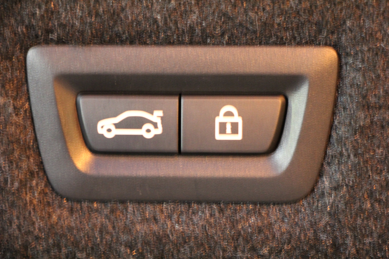 BMW 5シリーズ 530i Mｽﾎﾟｰﾂ 1ｵ-ﾅ 252馬力 ｻﾝﾙｰﾌ 全席ﾋｰﾀｰ黒革 ﾌﾞﾗｯｸ19AW Mspﾌﾞﾚｰｷ 追従ACC ｽﾃｱﾘﾝｸﾞｻﾎﾟｰﾄ LEDﾍｯﾄﾞﾗｲﾄ ﾊｲﾋﾞｰﾑｱｼｽﾄ ﾀｯﾁ画面HDDﾅﾋﾞTV 360度ｶﾒﾗ Pｱｼｽﾄﾌﾟﾗｽ 電動ﾄﾗﾝｸ 専用ｴｱﾛ ﾊﾟﾄﾞﾙｼﾌﾄ 2年保証