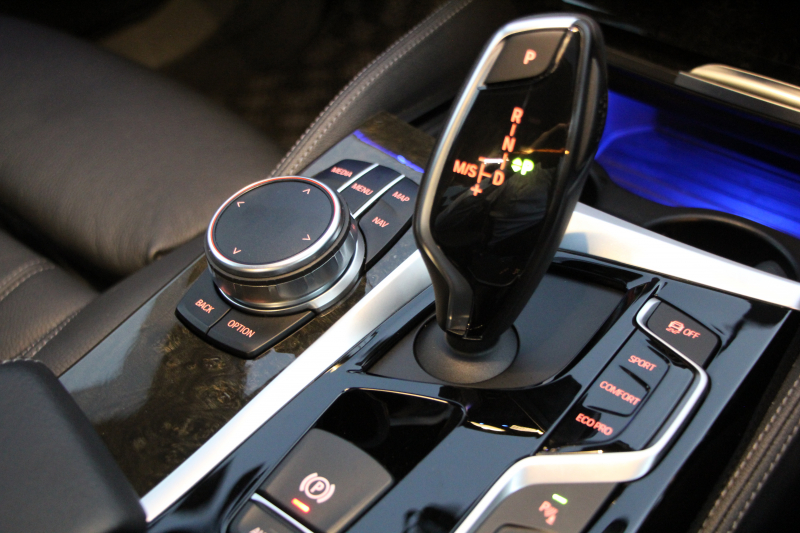 BMW 5シリーズ 530i Mｽﾎﾟｰﾂ 1ｵ-ﾅ 252馬力 ｻﾝﾙｰﾌ 全席ﾋｰﾀｰ黒革 ﾌﾞﾗｯｸ19AW Mspﾌﾞﾚｰｷ 追従ACC ｽﾃｱﾘﾝｸﾞｻﾎﾟｰﾄ LEDﾍｯﾄﾞﾗｲﾄ ﾊｲﾋﾞｰﾑｱｼｽﾄ ﾀｯﾁ画面HDDﾅﾋﾞTV 360度ｶﾒﾗ Pｱｼｽﾄﾌﾟﾗｽ 電動ﾄﾗﾝｸ 専用ｴｱﾛ ﾊﾟﾄﾞﾙｼﾌﾄ 2年保証