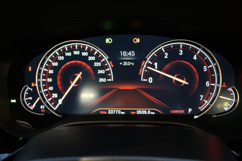 BMW 5シリーズ 530i Mｽﾎﾟｰﾂ 1ｵ-ﾅ 252馬力 ｻﾝﾙｰﾌ 全席ﾋｰﾀｰ黒革 ﾌﾞﾗｯｸ19AW Mspﾌﾞﾚｰｷ 追従ACC ｽﾃｱﾘﾝｸﾞｻﾎﾟｰﾄ LEDﾍｯﾄﾞﾗｲﾄ ﾊｲﾋﾞｰﾑｱｼｽﾄ ﾀｯﾁ画面HDDﾅﾋﾞTV 360度ｶﾒﾗ Pｱｼｽﾄﾌﾟﾗｽ 電動ﾄﾗﾝｸ 専用ｴｱﾛ ﾊﾟﾄﾞﾙｼﾌﾄ 2年保証