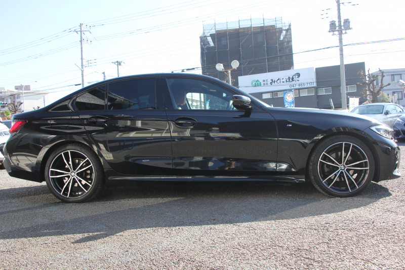 BMW 3シリーズ 320d Xdrive Mｽﾎﾟｰﾂ ﾊｲﾗｲﾝ ｲﾉﾍﾞｰｼｮﾝP ｺﾝﾌｫｰﾄP 4WD ｺﾆｬｯｸﾚｻﾞｰ ｼｰﾄﾋｰﾀｰ ﾚｰｻﾞｰﾗｲﾄ HUD ｼﾞｪｽﾁｬｰC ｵﾌﾟｼｮﾝ19AW 360度ｶﾒﾗ BMWﾗｲﾌﾞｺｯｸﾋﾟｯﾄﾞﾀｯﾁ画面HDDﾅﾋﾞApplecarplay ﾜｲﾔﾚｽ充電 ｵｰﾄﾊｲﾋﾞｰﾑ 追従ACC 電動ﾄﾗﾝｸ 2年保証