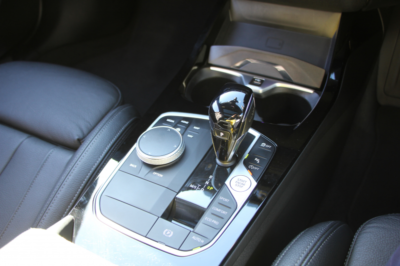 BMW 2シリーズ M235i Xdrive ｸﾞﾗﾝｸｰﾍﾟﾌﾟﾗｽP 306馬力 4WD ﾊﾟﾉﾗﾏｻﾝﾙｰﾌ ﾋｰﾀｰ黒革 Mｽﾎﾟｰﾂｼｰﾄ ｱﾀﾞﾌﾟﾃｨﾌﾞｻｽ Hi-fiｽﾋﾟｰｶｰ 追従ACC 後退ｱｼｽﾄ LEDﾍｯﾄﾞﾗｲﾄ 専用18AW Mspﾌﾞﾚｰｷ Applecarplay ﾀｯﾁ画面HDDﾅﾋﾞPｱｼｽﾄ 2年保証