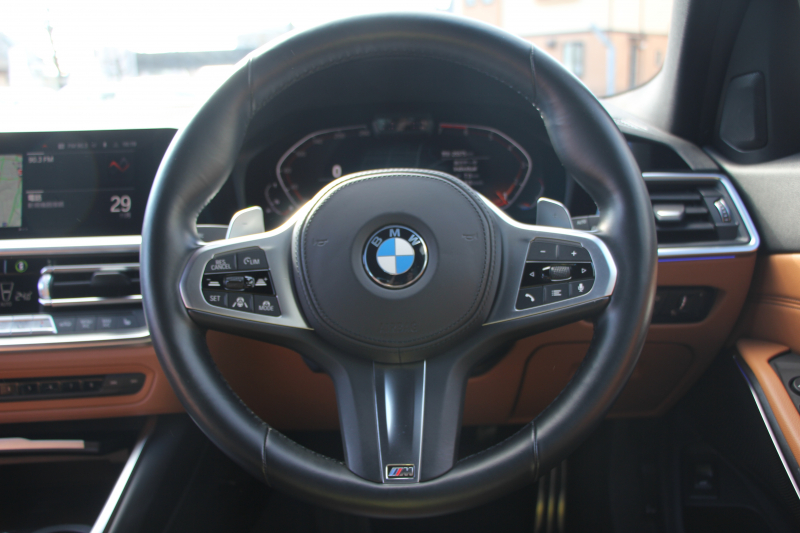 BMW 3シリーズ 320i ﾂｰﾘﾝｸﾞMｽﾎﾟｰﾂ ﾊｲﾗｲﾝ ｺﾆｬｯｸﾚｻﾞｰ ｼｰﾄﾋｰﾀｰ Pｱｼｽﾄﾌﾟﾗｽ 360度ｶﾒﾗ ﾀｯﾁ画面HDDﾅﾋﾞLEDﾍｯﾄﾞﾗｲﾄ ｵｰﾄﾊｲﾋﾞｰﾑ 追従ACC ｽﾃｱﾘﾝｸﾞｻﾎﾟｰﾄ ｱﾝﾋﾞｴﾝﾄﾗｲﾄ 電動ﾄﾗﾝｸ ｱｸﾃｨﾌﾞPDC緊急ﾌﾞﾚｰｷ 専用ｴｱﾛ 2年保証