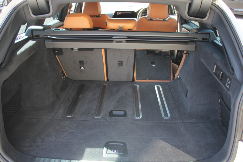 BMW 3シリーズ 320i ﾂｰﾘﾝｸﾞMｽﾎﾟｰﾂ ﾊｲﾗｲﾝ ｺﾆｬｯｸﾚｻﾞｰ ｼｰﾄﾋｰﾀｰ Pｱｼｽﾄﾌﾟﾗｽ 360度ｶﾒﾗ ﾀｯﾁ画面HDDﾅﾋﾞLEDﾍｯﾄﾞﾗｲﾄ ｵｰﾄﾊｲﾋﾞｰﾑ 追従ACC ｽﾃｱﾘﾝｸﾞｻﾎﾟｰﾄ ｱﾝﾋﾞｴﾝﾄﾗｲﾄ 電動ﾄﾗﾝｸ ｱｸﾃｨﾌﾞPDC緊急ﾌﾞﾚｰｷ 専用ｴｱﾛ 2年保証