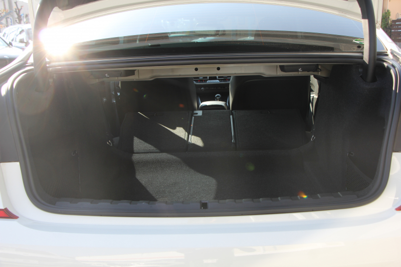 BMW 3シリーズ 320d Xdrive Mｽﾎﾟｰﾂ ﾃﾞﾋﾞｭｰP ｺﾝﾌｫｰﾄP 4WD ﾋｰﾀｰ黒革 ﾌﾞﾙｰｽﾃｯﾁ 19AW Pｱｼｽﾄﾌﾟﾗｽ 360度ｶﾒﾗ ﾌﾙｾｸﾞTV LEDﾍｯﾄﾞﾗｲﾄ ｵｰﾄﾊｲﾋﾞｰﾑ 追従ACC ｽﾃｱﾘﾝｸﾞｻﾎﾟｰﾄ ｱｯﾌﾟﾙｶｰﾌﾟﾚｲ ﾀｯﾁ画面HDDﾅﾋﾞ電動ﾄﾗﾝｸ 2年保証