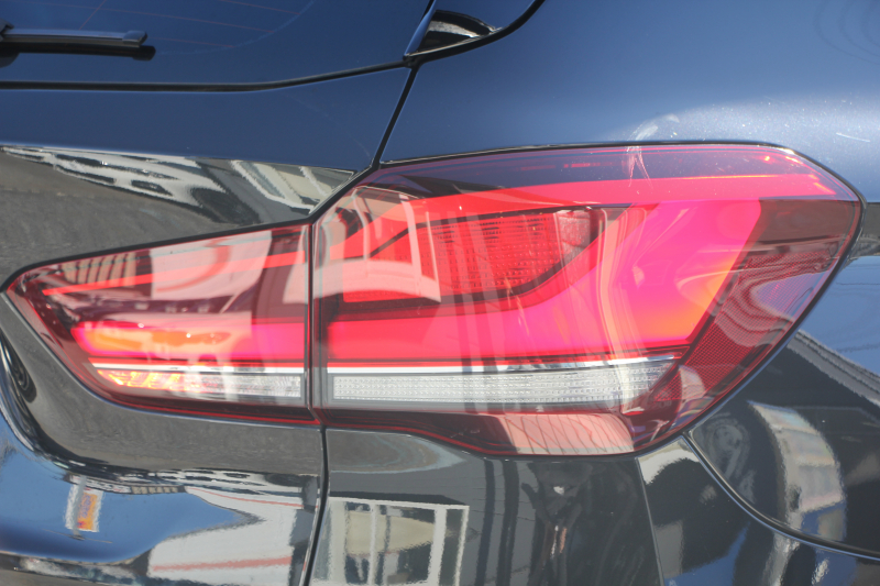 BMW X1 Xdrive18d Xﾗｲﾝ ﾊｲﾗｲﾝ&ｺﾝﾌｫｰﾄP LCI後期 ﾌｪｲｽﾘﾌﾄ後 ﾋｰﾀｰ茶革 追従ACC 電動ｼｰﾄ LEDﾍｯﾄﾞﾗｲﾄ&ﾃｰﾙ 電動ﾄﾗﾝｸ ﾀｯﾁ画面HDDﾅﾋﾞPｱｼｽﾄ 衝突軽減ﾌﾞﾚｰｷ 車線逸脱警告 歩行者警告 18AW ｳｯﾄﾞﾊﾟﾈﾙ 2年保証