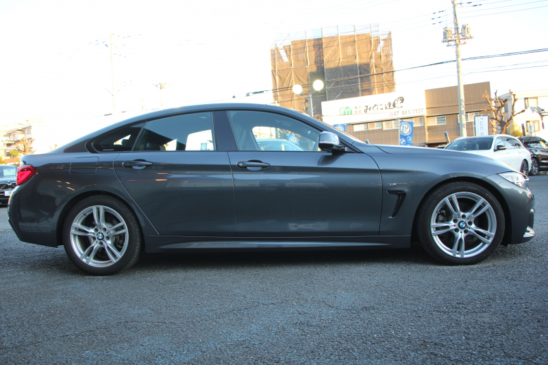 BMW 4シリーズ 420i ｸﾞﾗﾝｸｰﾍﾟMｽﾎﾟｰﾂ 後期 ﾋｰﾀｰ黒革 追従ACC ﾚｰﾝﾁｪﾝｼﾞ警告 LEDﾍｯﾄﾞﾗｲﾄ&ﾃｰﾙ ﾀｯﾁ画面HDDﾅﾋﾞﾌﾙｾｸﾞTV 液晶ﾒｰﾀｰ 衝突軽減ﾌﾞﾚｰｷ 車線逸脱警告 歩行者警告 Bｶﾒﾗ ﾊﾟﾄﾞﾙｼﾌﾄ ｽﾏｰﾄｷｰ 電動ﾄﾗﾝｸ 2年保証