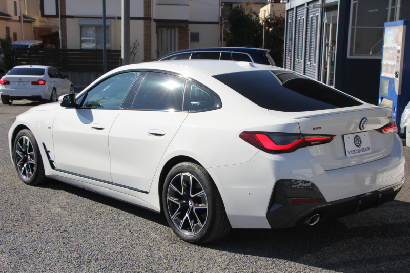 BMW 4シリーズ 420d Xdrive ｸﾞﾗﾝｸｰﾍﾟMｽﾎﾟｰﾂ ﾊｲﾗｲﾝ 4WD ﾋｰﾀｰ黒革 50Thｴﾝﾌﾞﾚﾑ 追従ACC ｽﾃｱﾘﾝｸﾞｻﾎﾟｰﾄ ﾀｯﾁ画面HDDﾅﾋﾞｱｯﾌﾟﾙｶｰﾌﾟﾚｲ Pｱｼｽﾄ LEDﾍｯﾄﾞﾗｲﾄ ｵｰﾄﾊｲﾋﾞｰﾑ Mﾘｱｽﾎﾟｲﾗｰ 専用ｴｱﾛ 18AW ﾜｲﾔﾚｽ充電 2年保証